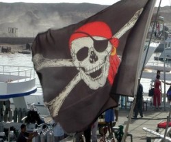 pochemu-moryaki-stali-piratami-vse-o-prinuditelnom-piratstve